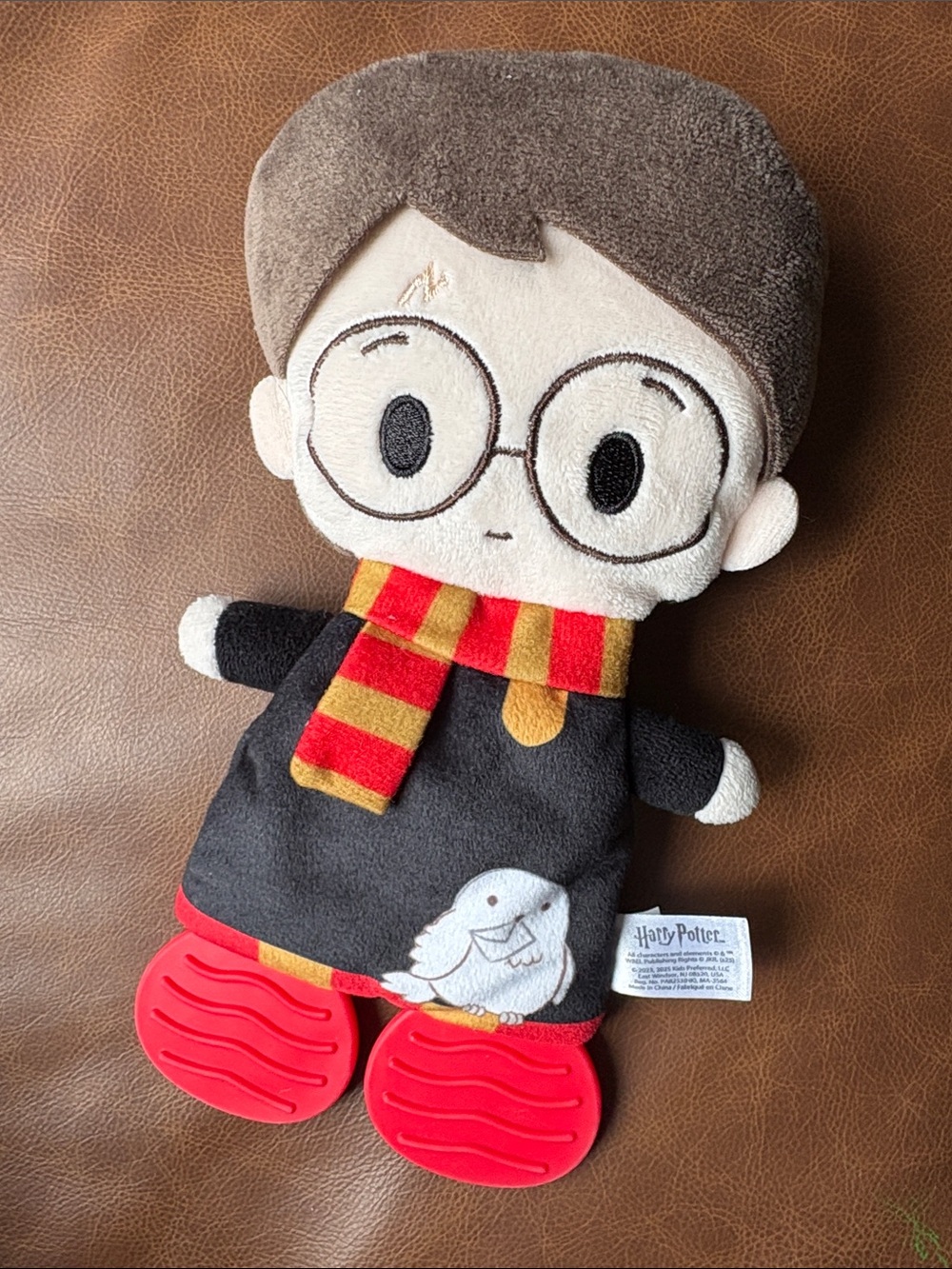 Warner Bros. Plush Hand Puppet in Black and Red